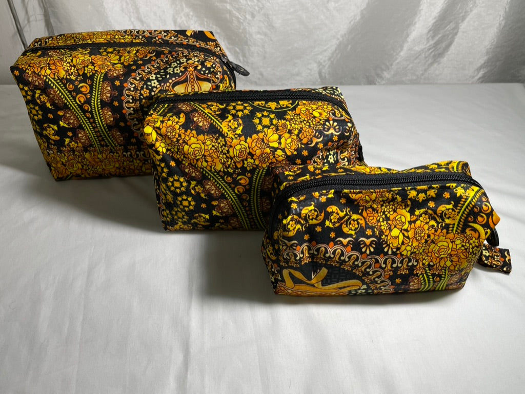 Tayo Three Piece Toiletry Set